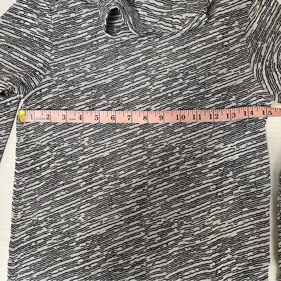 Athleta Flurry Seamless Turtleneck in Black & White | Size M - Picture 10 of 11